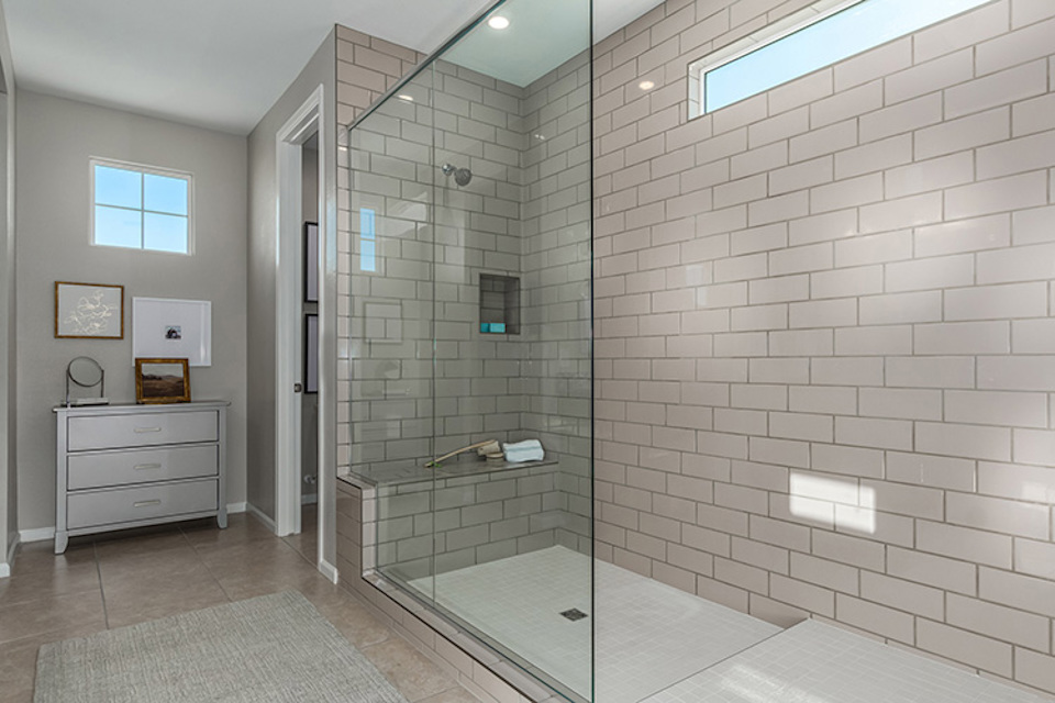 residence-8-model-primary-bath-shower-750x500