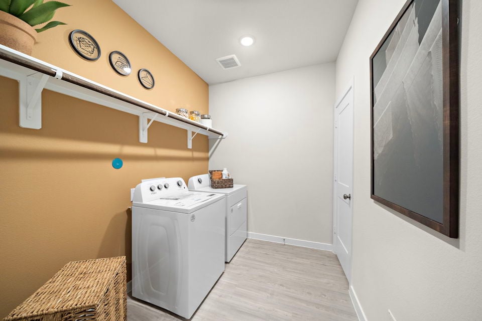 46-web-or-mls-maple heights model 2-67 laundry room